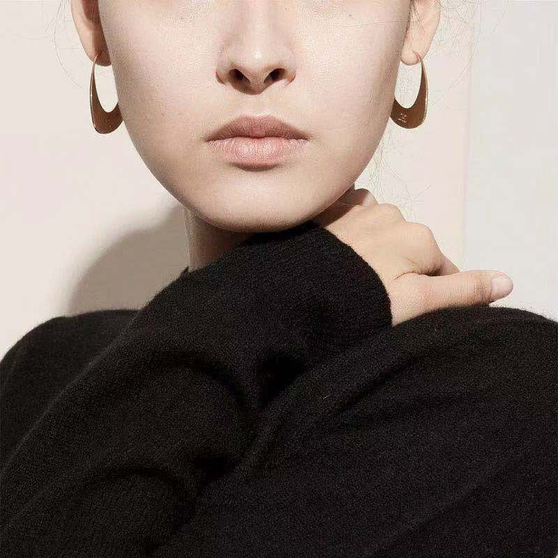 Plaza Hoop Earring