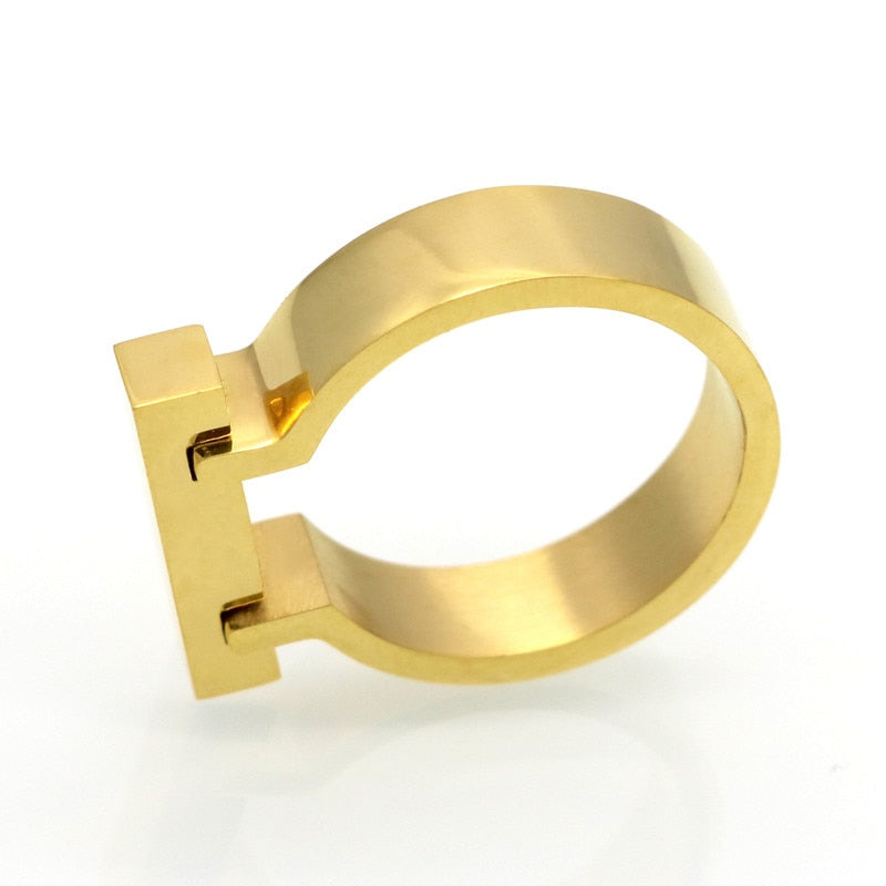 Delia Ring