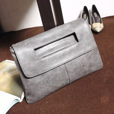 Paige Women's Clutch