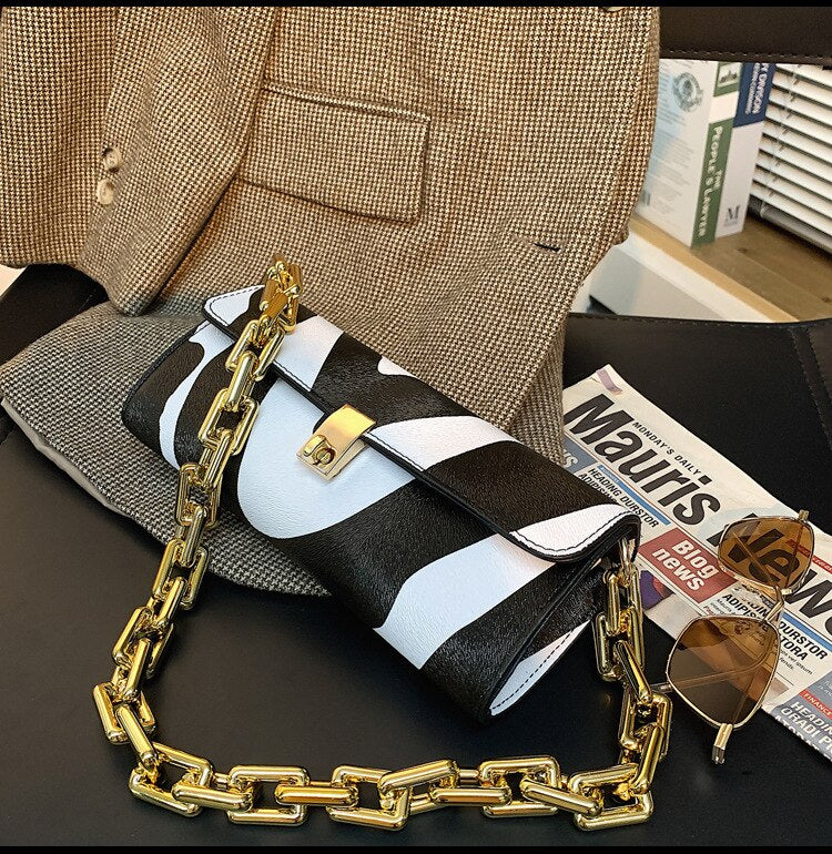 Cele Purse