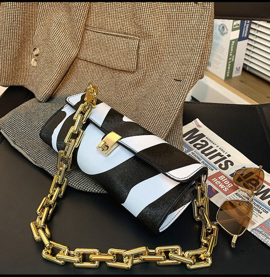 Cele Purse