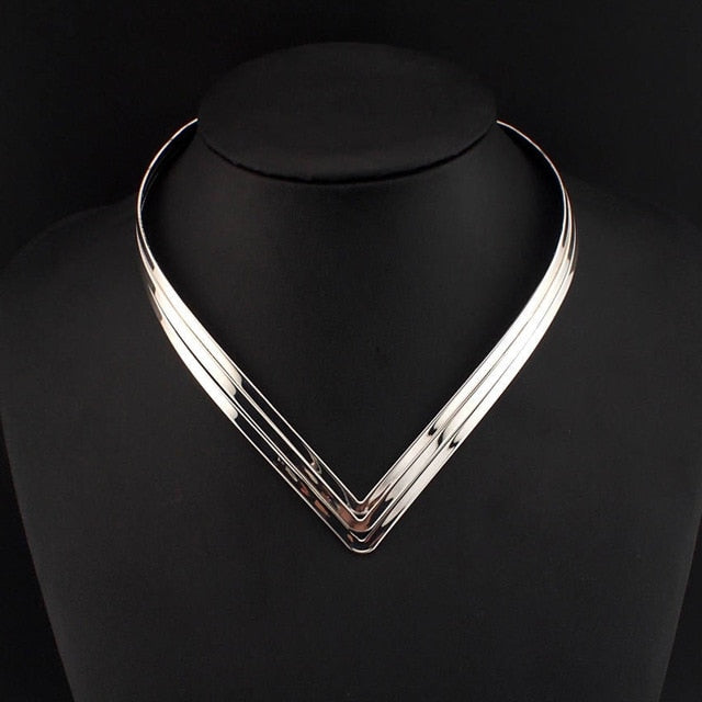 Tria Necklace