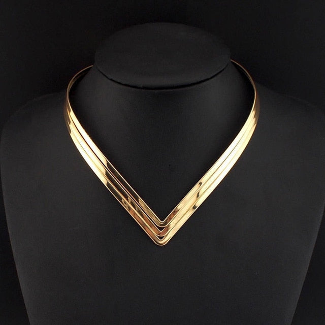 Tria Necklace